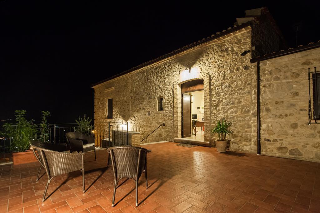 A Casa Nostra Residenza Di Charme Bed & Breakfast Candela Eksteriør bilde