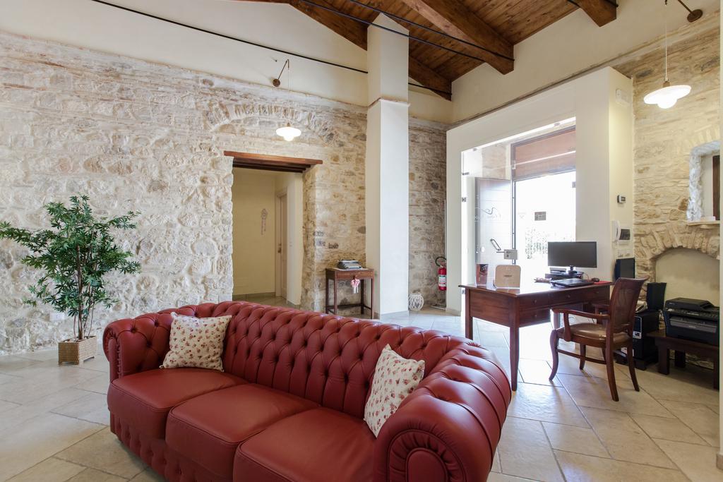 A Casa Nostra Residenza Di Charme Bed & Breakfast Candela Eksteriør bilde